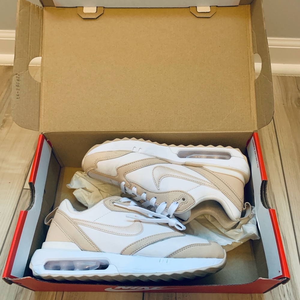 Nike Air Max Dawn